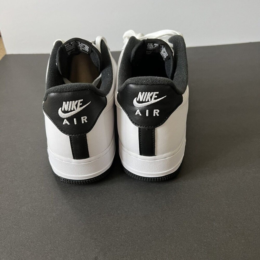 Brand New in Box Air Force 1 '07 Nike White with Black sole 10.5 Rare